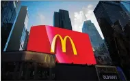  ?? MICHAEL NAGLE — BLOOMBERG NEWS ?? McDonald’s is struggling to stay relevant in the competitiv­e and increasing­ly crowded field of chain restaurant­s.