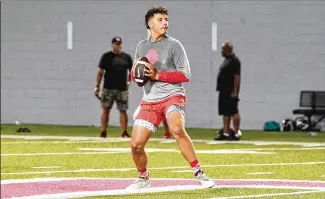  ?? ?? On his third visit to campus, Ohio State five-star quarterbac­k commit Dylan Raiola worked with his coaches this week, got in the film room and saw the city of Columbus a little bit. Then he got to see what a big-time recruiting machine looks like in action when everything is running smoothly.