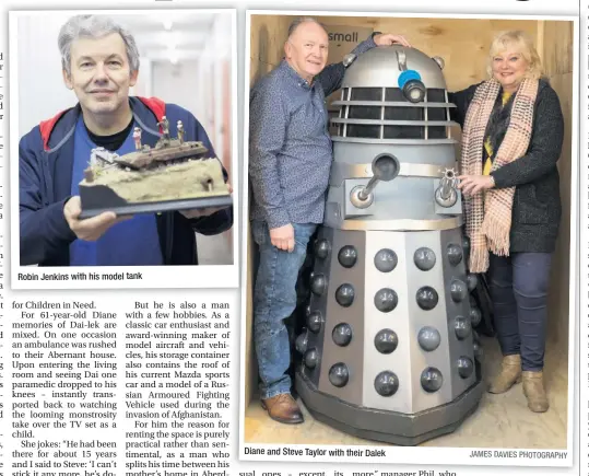  ?? JAMES DAVIES PHOTOGRAPH­Y ?? Robin Jenkins with his model tank Diane and Steve Taylor with their Dalek