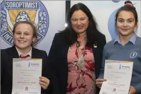  ??  ?? Soroptimis­ts president Eadaoin Lawlor with winners Ailbhe Harrington, left (Colaiste Bríde, Enniscorth­y) and Katie Dunbar (Our Lady of Lourdes, Rosbercon).