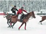  ??  ?? Otro destino suizo imperdible: St. Moritz, sede del famoso St. Moritz Polo World Cup on Snow.