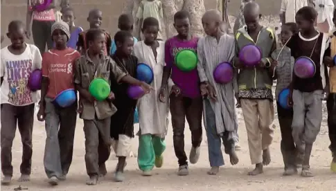  ??  ?? Out-of-school children in Northern Nigeria popularly known as Almajiris