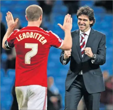  ??  ?? UNA ROCA. El Middlesbro­ugh de Karanka lleva nueve partidos sin encajat y va lanzado a la Premier.