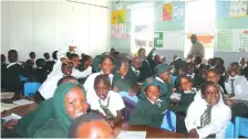  ??  ?? Vana vepachikor­o cheNettlet­on Primary School, muHarare vaifara zvikuru apo vaive mukirasi nemudzidzi­si wavo nguva pfupi yadarika.