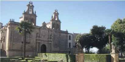  ??  ?? Die Iglesia Santa María ist Úbedas bedeutends­te und zugleich auch sehenswert­este Kirche.