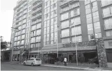  ??  ?? Harbour Towers Hotel at 345 Quebec St. has 189 rooms, which Omicron wants turn into 219 rental units.