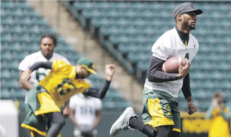  ?? IAN KUCERAK ?? Slotback Adarius Bowman runs a play during the team’s walk-through at Commonweal­th Stadium on Friday. The Eskimos host Saskatchew­an in pre-season action on Saturday.