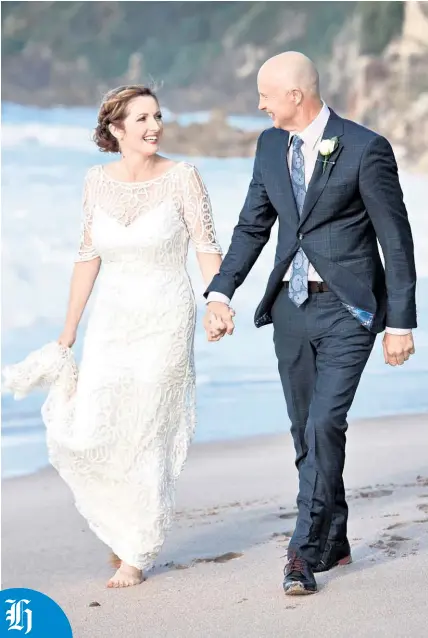  ??  ?? Dana Coote and John Cocks married at Tairua Beach yesterday.