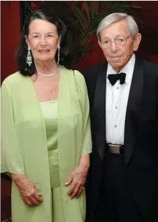  ?? PICTURE: NICOLE LISNER/STORY DOMINIQUE HERMAN ?? BELOVED: Pam and Cecil Golding at the Business Personalit­y of the Year awards.