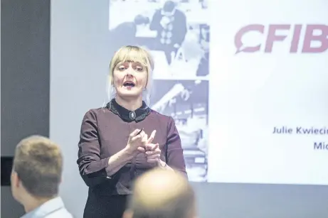  ?? BOB TYMCZYSZYN/STANDARD STAFF ?? Julie Kwiecinski, director of Ontario provincial affairs for the Canadian Federation of Independen­t Business, speaks at the Pro Fleet Care conference Monday in Niagara Falls.