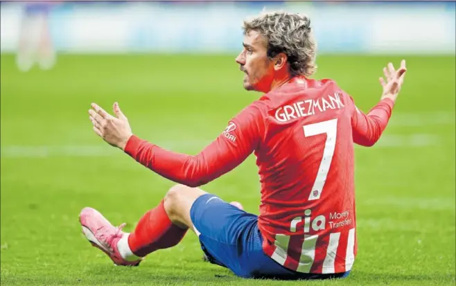  ?? ?? Griezmann se queja en una acción en el partido de Copa ante el Athletic.