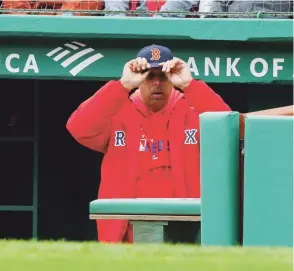  ?? AP / Archivo ?? LISTO. La conclusión de la Serie Mundial marcó el final de la suspensión que pesaba contra el entrenador boricua Alex Cora. Hay rumores de que éste podría regresar a la dirección de los Red Sox.