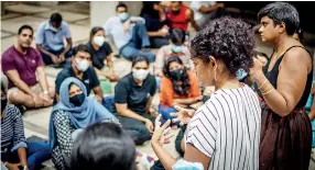  ?? ?? In a public space: A picture from the sixth teach-out at Independen­ce Square. Pic by Nazly Ahmed