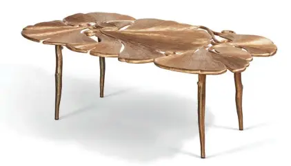  ??  ?? Claude Lalanne - Table basse 'Gingko' en bronze doré, 2004 - €80,000-120,000