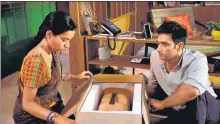  ??  ?? In Rohena Gera’s delicately crafted Sir, Tillotama Shome plays a maid who dreams of starting a tailoring business. Here, her employer has just given her a sewing machine as a gift.