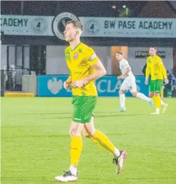  ?? ?? Maidenhead's Shaun Donnellan in action on Saturday.