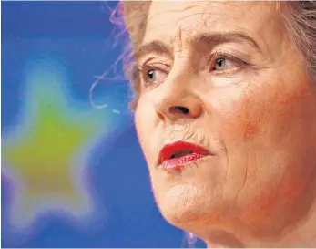  ?? FOTO: FRANCOIS LENOIR/DPA ?? Sie bemüht sich, aber ohne großen Erfolg: Kommission­spräsident­in Ursula von der Leyen.