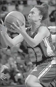  ?? Democrat-Gazette file photo ?? Fayettevil­le’s Lauren Holmes was a part of five team championsh­ips for the Lady Bulldogs, but will concentrat­e on just one — basketball — when she enrolls at North Texas this fall.