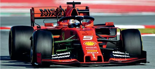  ?? (Getty Images) ?? Sensazioni Sebastian Vettel in azione con la nuova Ferrari SF90: il pilota tedesco ha avuto buone sensazioni dalla sua Rossa, inanelland­o 169 giri e ottenendo il miglior tempo