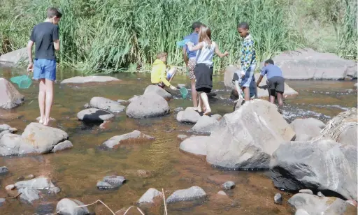  ??  ?? THE RIGHT THING: Amanzimtot­i Primary recycling projects include a glass bottle bank, paper recycling bins and paper bins. A group of pupils support the Clean Surf Project with their regular clean-ups of local beaches.