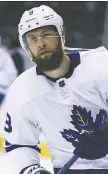  ?? VERONICA HENRI ?? Toronto Maple Leafs defenceman Jake Muzzin is already on the ice, taking part in informal summer skates.