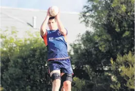  ?? PHOTO: LOGAN SAVORY ?? Big Ben . . . Rookie Southland Stags lock Ben Fotheringh­am during a lineout training session in invercargi­ll this week.