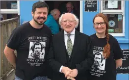  ?? Gary Percival and his wife Jane with President Michael D Higgins outside the South Pole Inn in Annascaul. ??