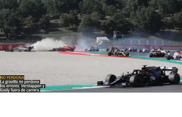  ??  ?? NO PERDONA
La gravilla no perdona los errores: Verstappen y Gasly fuera de carrera.