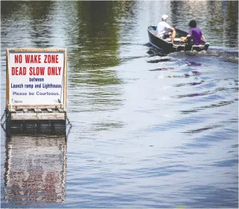  ?? ASHLEY FRASER ?? A recent story on wake boats causing erosion on the banks of the Rideau is very troublesom­e for both the river habitat and other boaters, reader Howard Shapero writes.