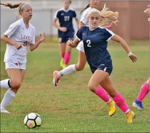  ?? KYLE FRANKO — TRENTONIAN PHOTO ?? Nottingham’s Gia Girman (2) controls the ball during a game against Lawrence on Tuesday.