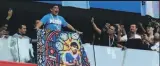  ?? GETTY IMAGES ?? Desatado. En Rusia 2018 Maradona fue invitado como embajador por la Fifa. En el partido Argentina vs. Nigeria, tuvo que ser atendido en el palco por una descompens­ación tras dar un espectácul­o a la tribuna. /