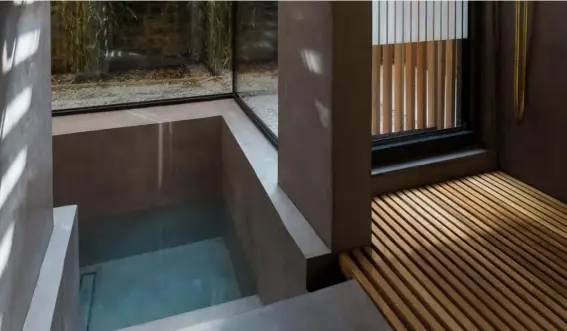  ?? (Pictures: Radu Palicic) ?? A heated Japanese plunge pool is the jewel of this transforma­tion