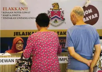  ?? (Foto hiasan) ?? Kefahaman dan kesedaran membayar cukai taksiran dalam kalangan rakyat perlu dipertingk­at dari semasa ke semasa elak tunggakan bayaran yang tinggi.