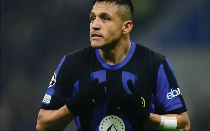  ?? ?? ► Desde el diario italiano La Gazzetta dello Sport aseguran que Alexis Sánchez, delantero de 35 años, estaría viviendo sus últimos meses con la casaquilla nerazzurra.