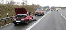  ?? Foto: Peter Wieser ?? Am 6. März erfasste auf der A8 bei Leipheim ein Lkw zwei Menschen, die auf dem Pannenstre­ifen einen Reifen wechselten. Ein Fall für Karl Gäßler.