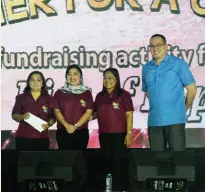  ??  ?? WATERFRONT Insular Hotel Davao donates through its General Manager Bryan Yves Lasala
