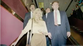  ??  ?? En el momento de la presunta agresión, Trump tenía 51 años y estaba casado con su segunda esposa, Marla Maples (foto).