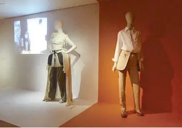  ??  ?? For Hermès, a loose shirt in cotton poplin, with removable pockets (inspired by pockets worn under robes in the 18th century). (Spring/Summer 2000, right). Similarly for his own line (left).