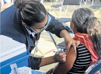  ?? VÍCTOR CRUZ ?? Serán más de 50 mil vacunas las que lleguen a Irapuato.