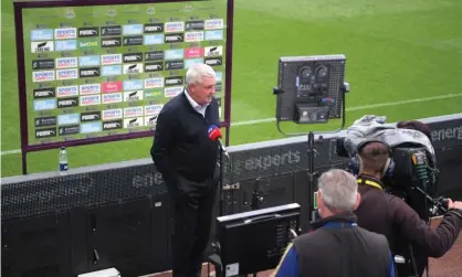  ??  ?? Newcastle’s manager Steve Bruce is delighted to return with a win and has admitted that takeover talk has been ‘a distractio­n’. Photograph: Laurence Griffiths/PA Wire/NMC P/PA