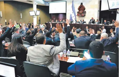  ?? FOTO: EL HERALDO ?? En el Congreso Nacional solo por la vía de la negociació­n se podrá llegar a consensuar el voto calificado para aprobar las reformas.