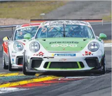  ?? FOTO: BILDAGENTU­R KRÄLING/HO ?? Sandro Kaibach aus Bad Waldsee im Porsche 911 GT3 bei seinem Debüt beim Porsche Carrera Cup auf dem Nürburgrin­g.