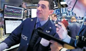  ?? REUTERS ?? Traders en la Bolsa de Nueva York.