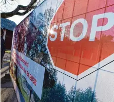  ?? Foto: Marcus Merk ?? Der Protest gegen den geplanten Ausbau der Straße beim Peterhof soll auch ein Thema im Wahlkampf zum Landtag werden.