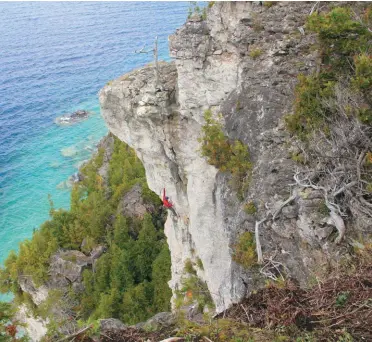  ??  ?? Left: Mark Smith on Reach for the Sky 5.13c, Lion’s Head, Ont.