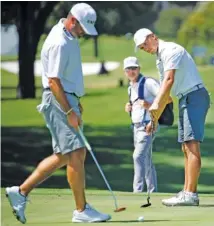  ?? TOM FOX/THE DALLAS MORNING NEWS VIA AP ?? Jordan Spieth, right, watches his putt on No. 5 as playing partner Ryan Palmer step towards it during Tuesday’s practice for the Charles Schwab Challenge.