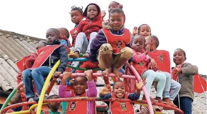  ?? FOTO: BBG ?? Kinder spielen im Kindergart­en des „Blessed Gérard´s Care Center“.