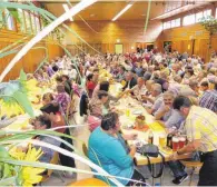  ?? FOTO: SCHENK ?? Die Halle in Sießen ist sehr gut gefüllt.