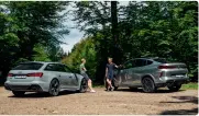  ??  ?? Audi RS6 og BMW X6 M Competitio­n har mange lighedspun­kter men er som biltyper forskellig­e – stationcar og SUV.