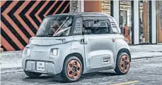  ??  ?? A pesar de su apariencia futurista, el Citroën Ami eléctrico, lanzado en 2020, debe su nombre a un modelo viejo.